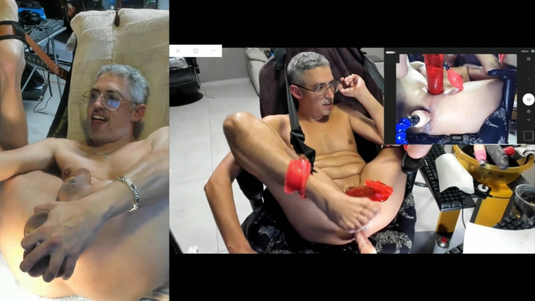 anal4dan: Eu și jucăriile mele pompe și Moreee