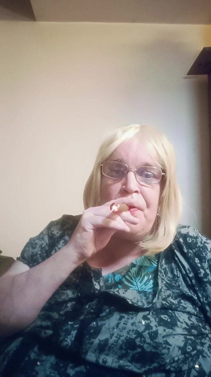 Stephanie-Nicole-TV: September 2026 Vlog - Chewing the Fat Whilst Smoking a Cigar