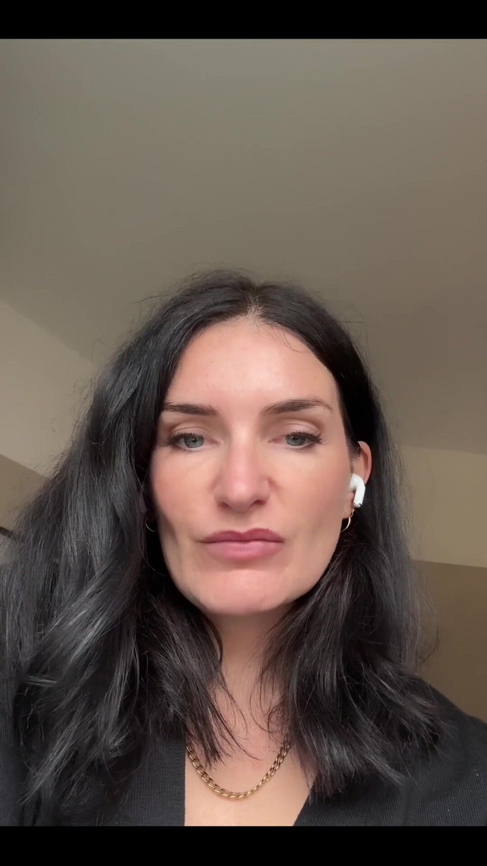 Adreena Winters: Küçük yarak vergi zamanı