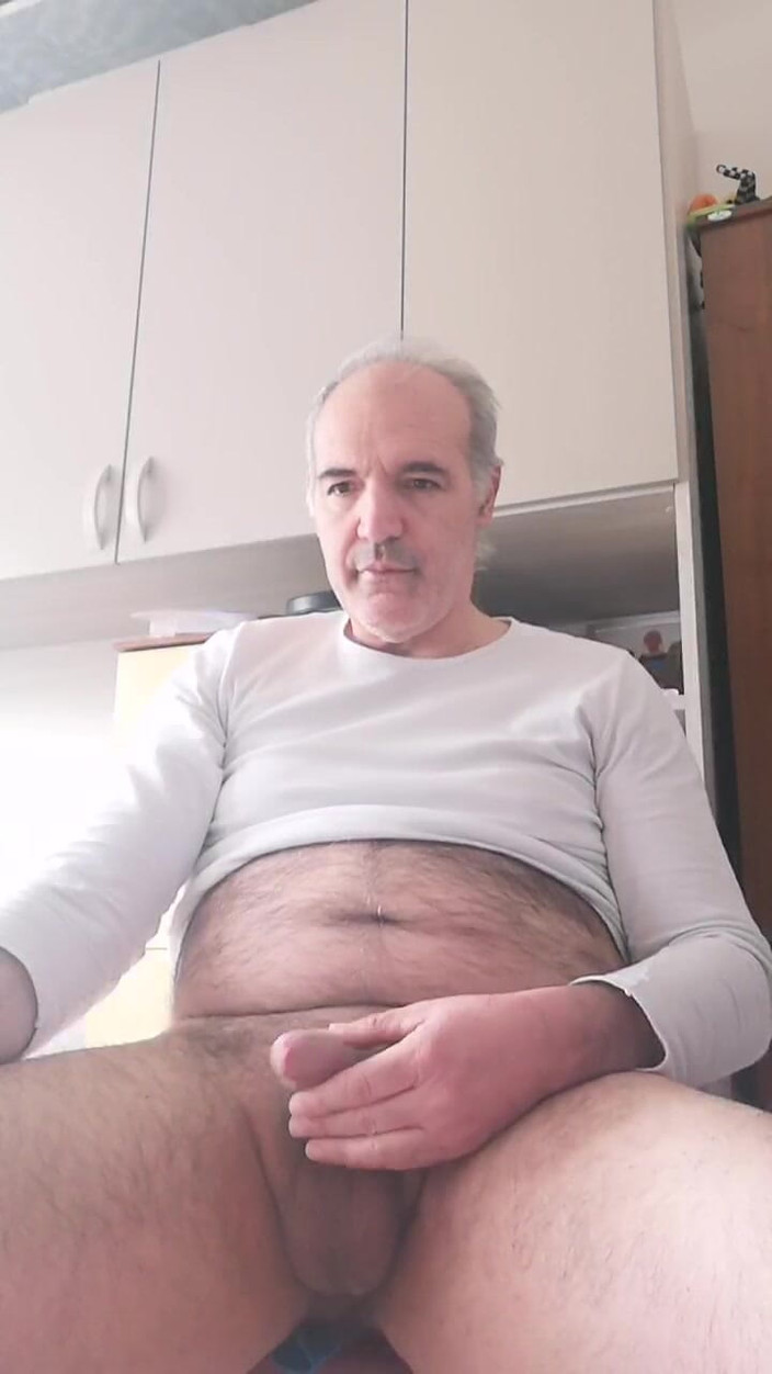 Setesesso7: Luca, Do You Have a Nice Big Cock?