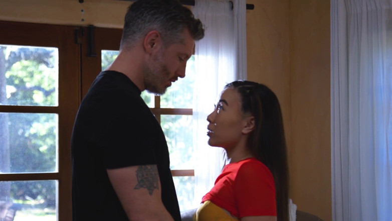 Reality Junkies: Cremita vírgenes 8 escena2 cargan su coño