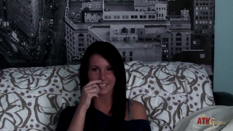 ATKIngdom Fans: Tiffany Thomson intervju
