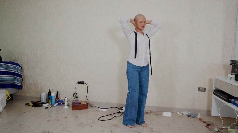 Euro Bald: Скарлетт