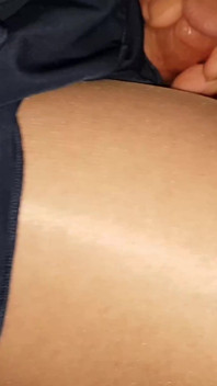 Dani_leg pancutan mani besar dalam nilon