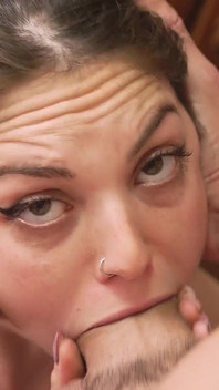 Kocam sıkı bir adam, bu yüzden bahşişle ilgilenmek zorunda kaldım.