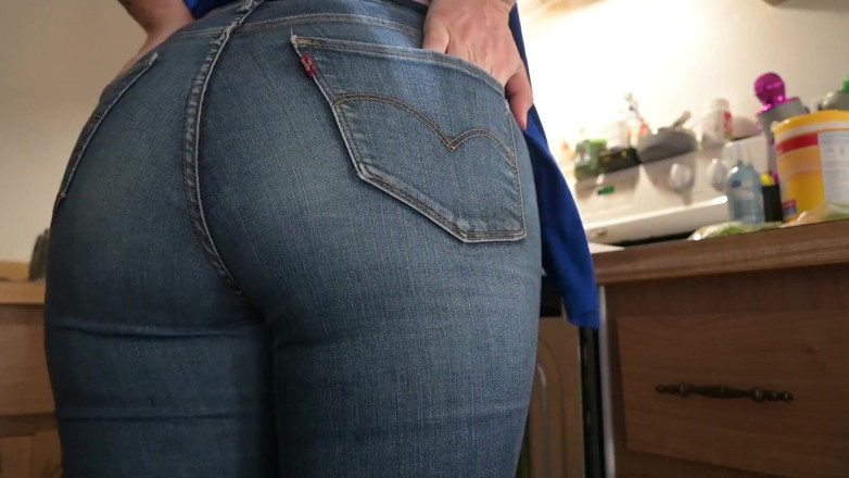 Missellie8: La massiccia mommymovie
