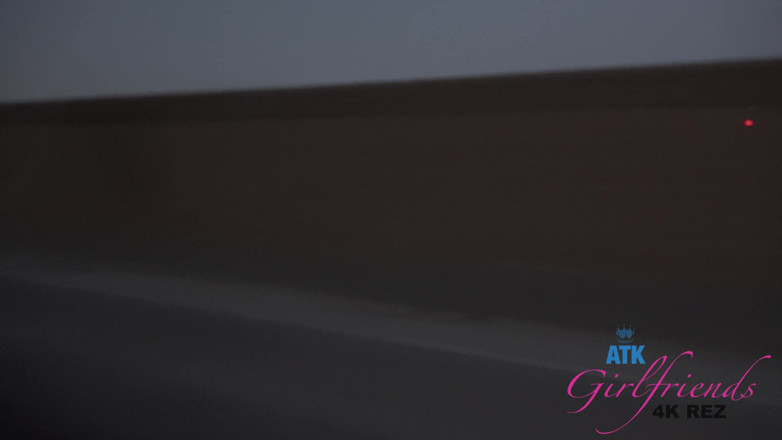 ATK Fans (Girlfriends): Percutian maya Singapura dengan Elena Koshka 1/8