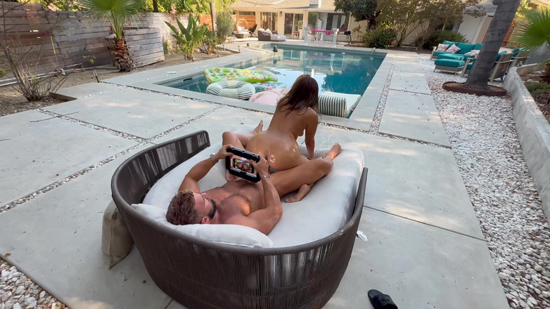 Alfiecinematic: Surový a nesestříhaný pohled Bts s Lexi Sexy