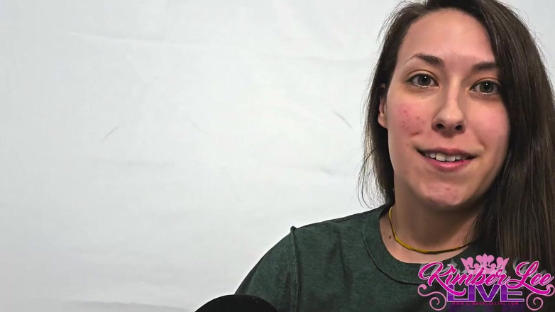Kimber Lee: Cuck dostaje ręczną robotę prezent od Kimber Lee
