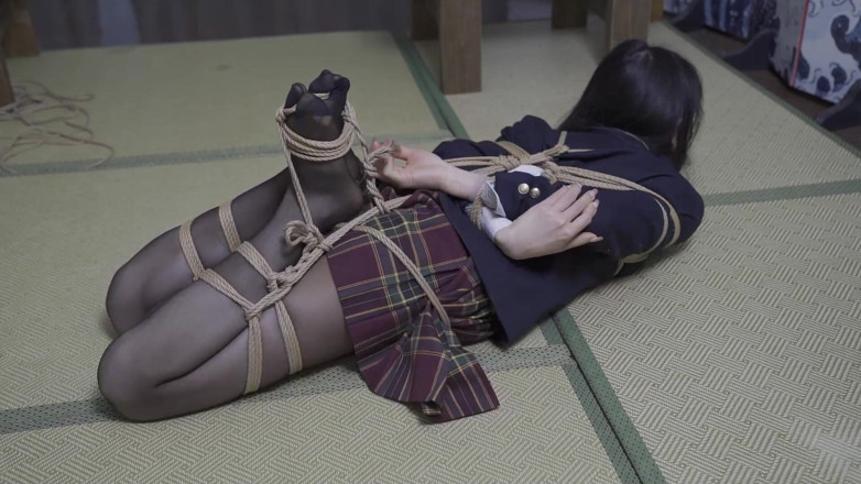 Aisan girl bondage: Змусь дівчину досягти оргазму вібратором