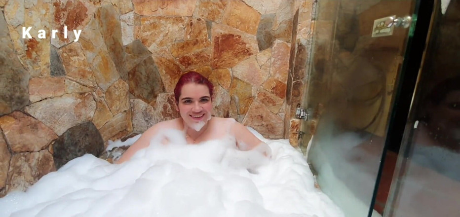 karlythoth: Jacuzzi
