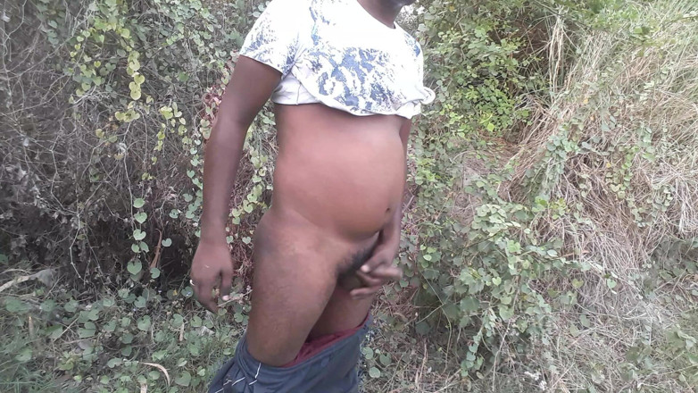 Hotdick_rohit: rohit jangal men jordaar charamsukh deta hai