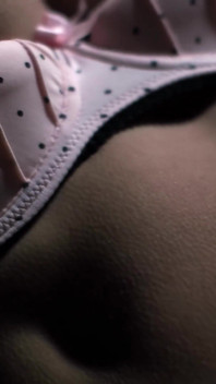 Seksi iç çamaşırını ve şehvetli seksi seven romantik büyük memeli orta yaşlı seksi kadınların tam filmi