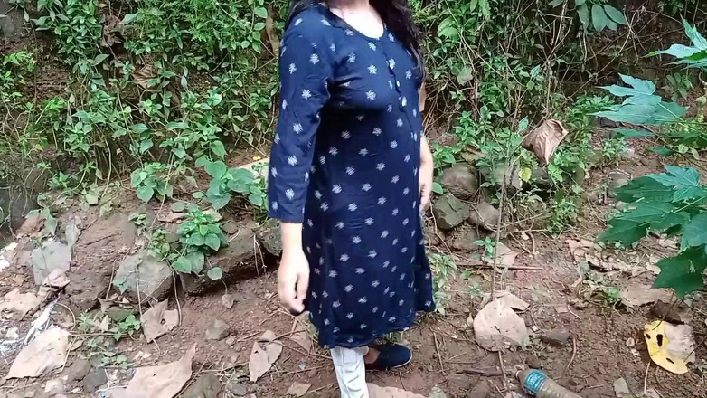 Queenrima: Bhabhi reservada na estrada para 500 rupias e fodida em casa -...