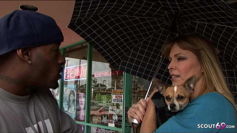 Full porn collection: 金髪熟女ニコールきっによって大きな黒コックに異人種間の弄