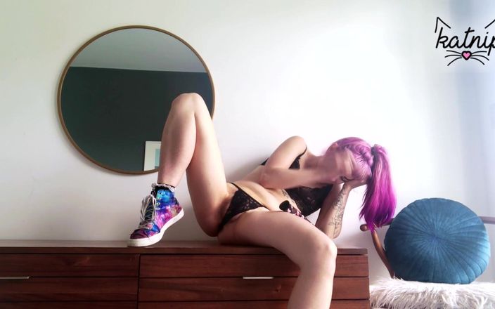 Kactus kutie: Lewand Cum em Lingerie