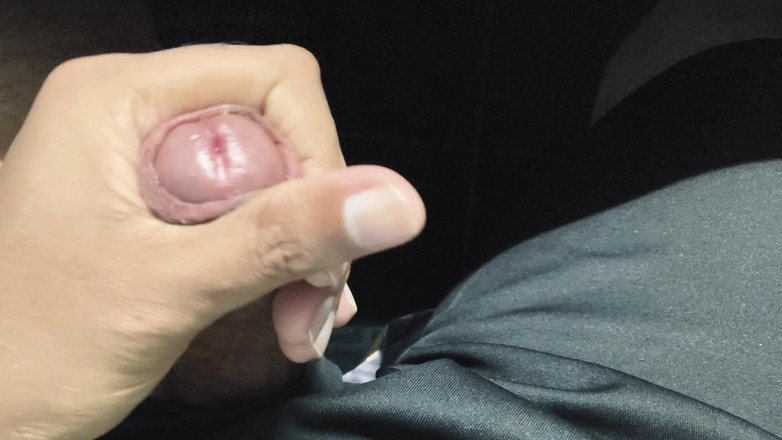 Roxy Bay: 俺のチンコに擦りつけたい