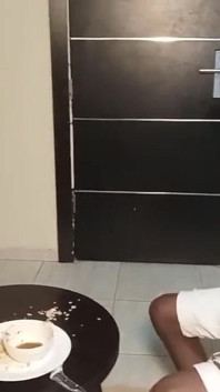 Milf excitată seduce și fute cel mai bun fiu vitreg care a vizitat