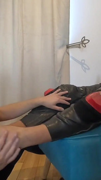 Twink Worships My Big Sweaty Feet
