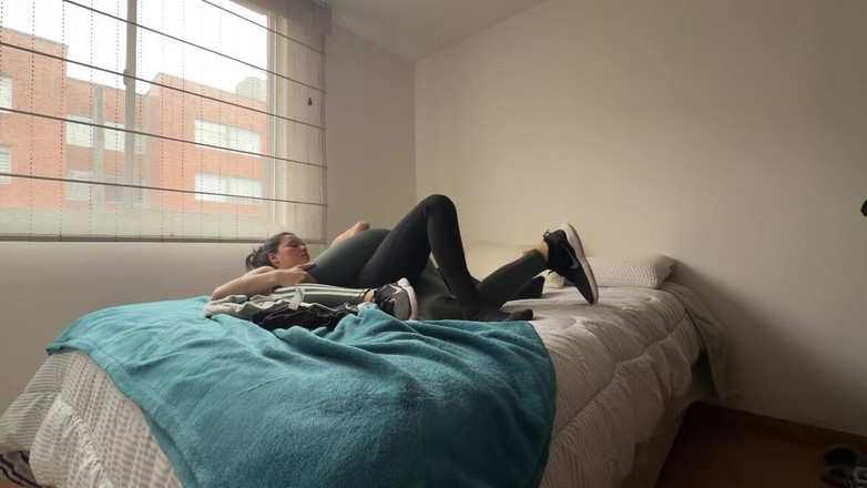 scarlettandc: Mokrá lesbická zábava