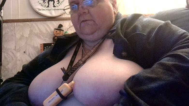 Mistress_T_FD_GD: Nanowrimo Hari ke-1