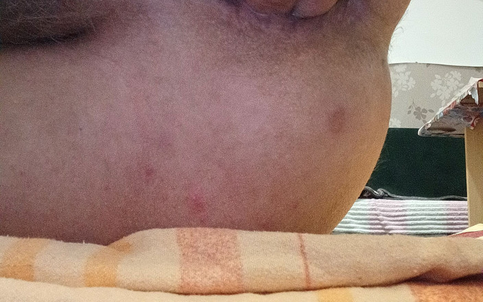 Haus86: Kıçının yakın planı