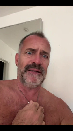 Daddybearvlc: Todays的Instagram故事！！