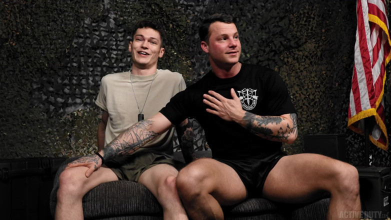 Active Duty: Datoria activă - Jason și Tyler Get It on