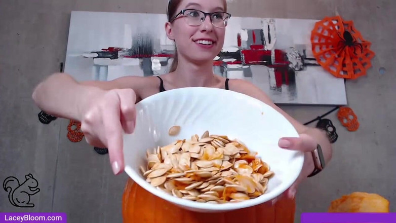 Lacey Bloom: Live-show kürbisschnitzen 2611