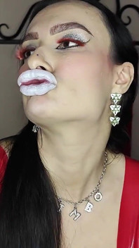Son môi trắng người Pháp hôn từ bimbo cao su hoàn hảo