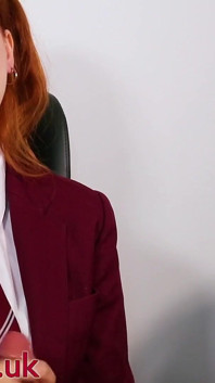 자지를 빠는 방법을 알려주는 십대 소녀 Victoria Greene
