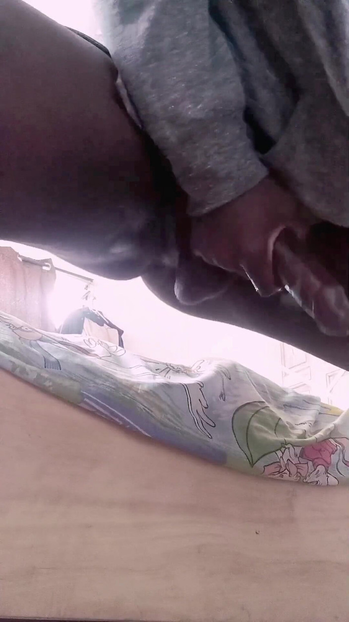 Bbc-godaddy: Ghanaian Big Dick University student mastubate ciężko