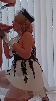 Serata romantica con la fidanzata davanti alla webcam parte 2 - Photo ciuccia e sborra calda sul viso