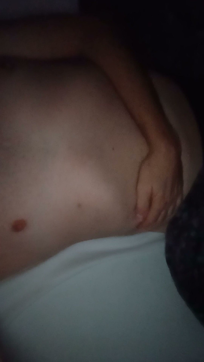 Hottieboy77: Come Rub My Tummy with Me