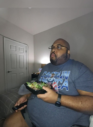 Blkhole420: Rupauls Drag yarışı ve akşam yemeği.