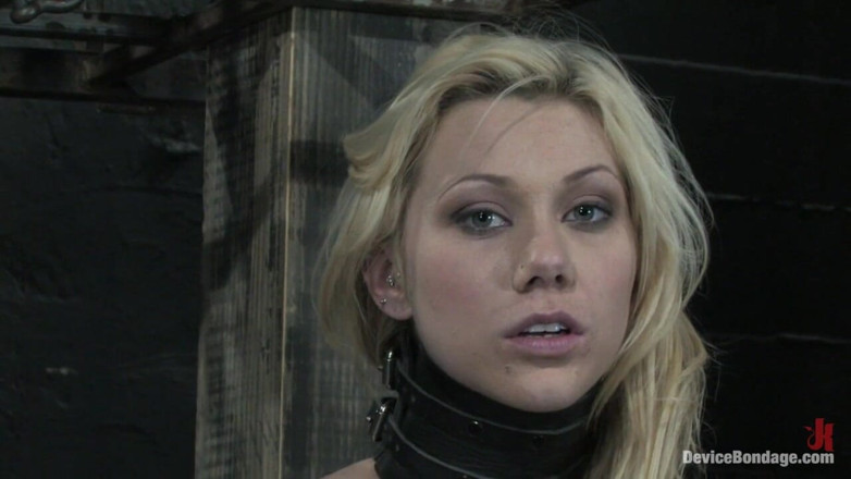 Device Bondage by Kink: Sarah Jane Ceylon Secara Langsung, Bahagian 1