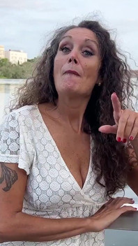 とっても変態な40歳のマヴィをお楽しみください