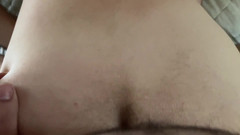 Nick Lewis: Papà grande con grosso cazzo grasso scopa twink senza preservativo