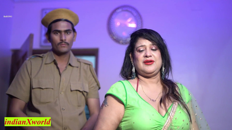 Indian Xshot: Gorgeous Girl Sudden Sex with Hotel Guard! Amazing Hot Sex