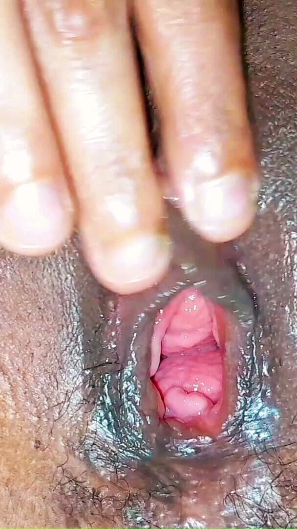 Love-juthi: Bangladeshi Boudi Santa Pussy - Watching Videos of My Pussy up...