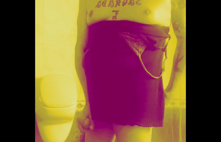 Ladyluve: Me Excité Mucho En El Wc