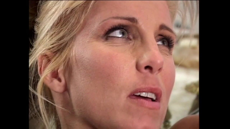 Anal Invasion: Pengalaman Dubur Keras untuk Briana Banks