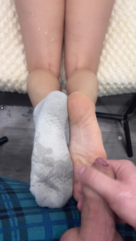 Cum on My Feet