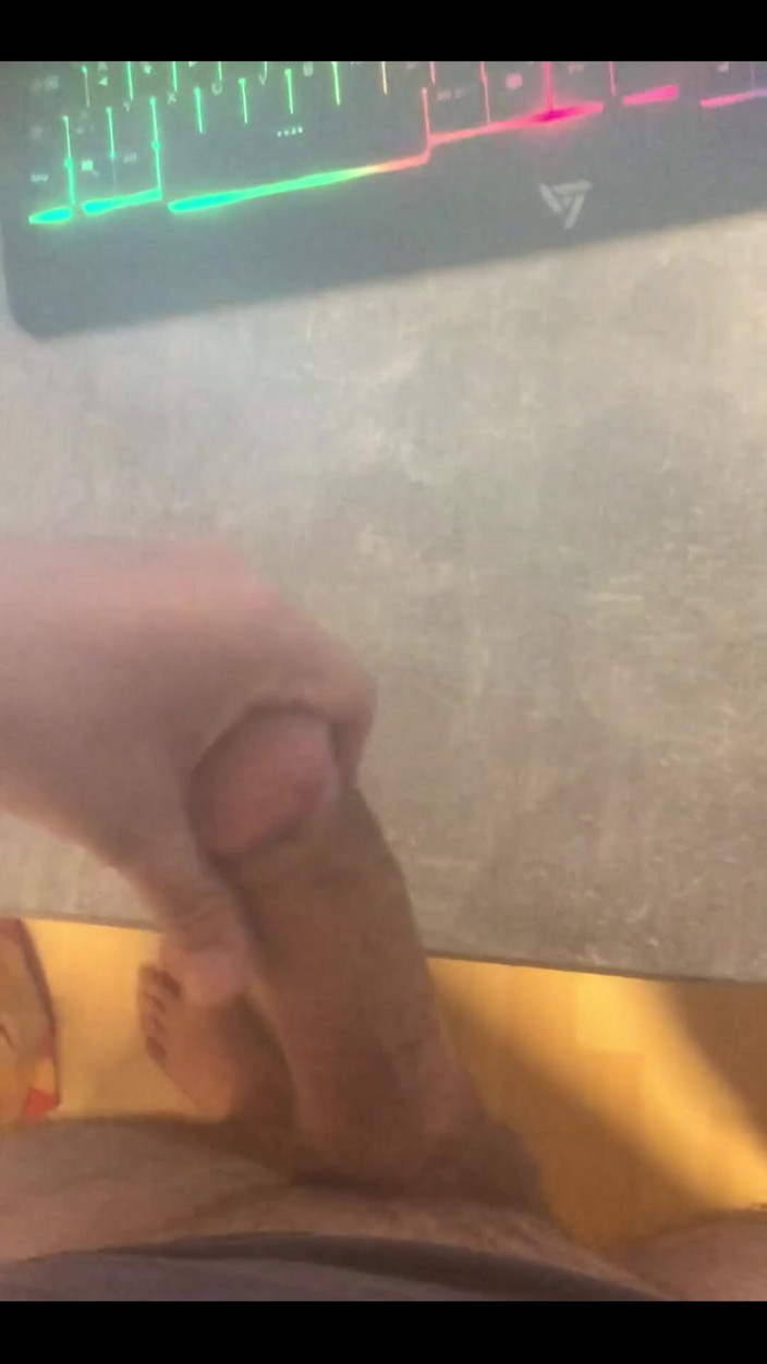 Hotlover1995x: Una pequeña corrida para ustedes chicos