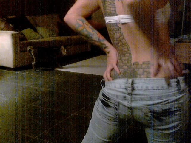 Goddess Vivian Leigh: Adorate la mia cagna in jeans