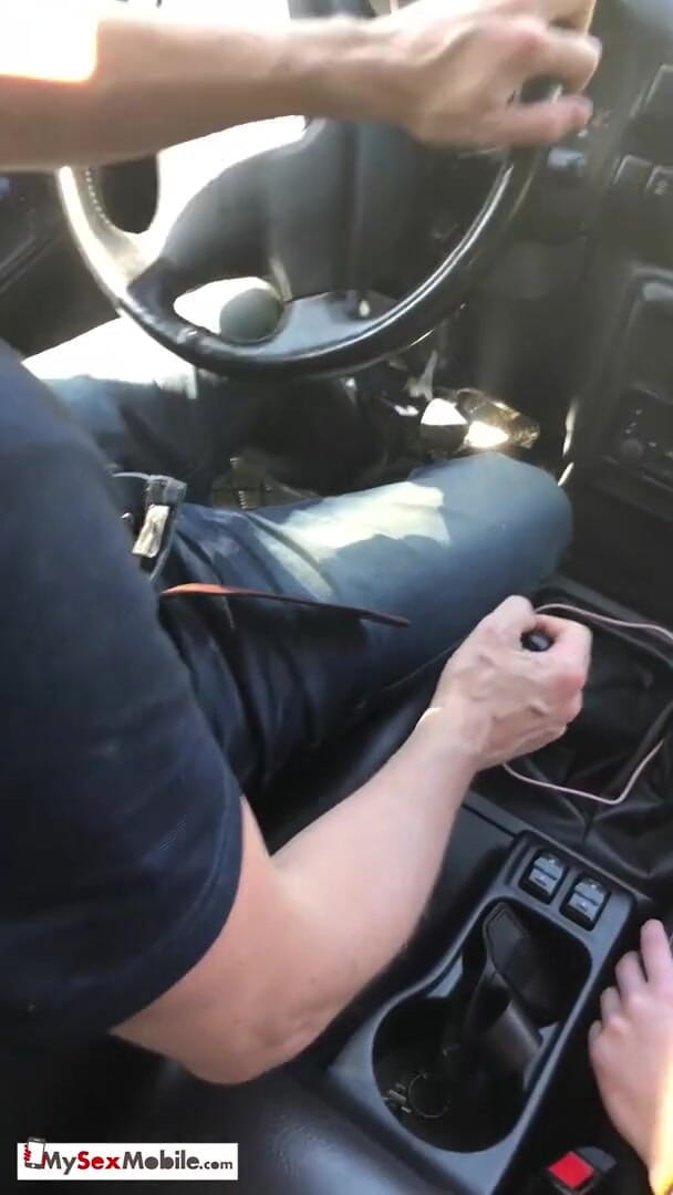MySexMobile: Gisha Forza da mamada en el coche