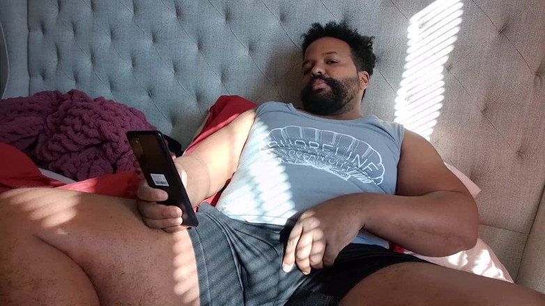 Eddie Venezuela: Bbc-stiefvater kommt mit einem Mini-vibrator in seinem arsch