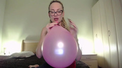 BadAssBitch: Vykouřete do malého růžového balónku