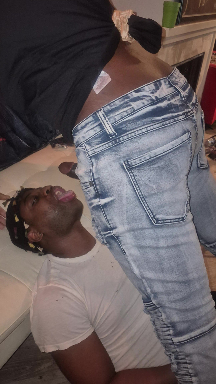 Wondahead21: Yüze oturma tükürük yutuyor yüz sikişi çılgınlığı alfa bu sürtüğün ağzına...