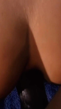 Esmer orta yaşlı seksi kadın